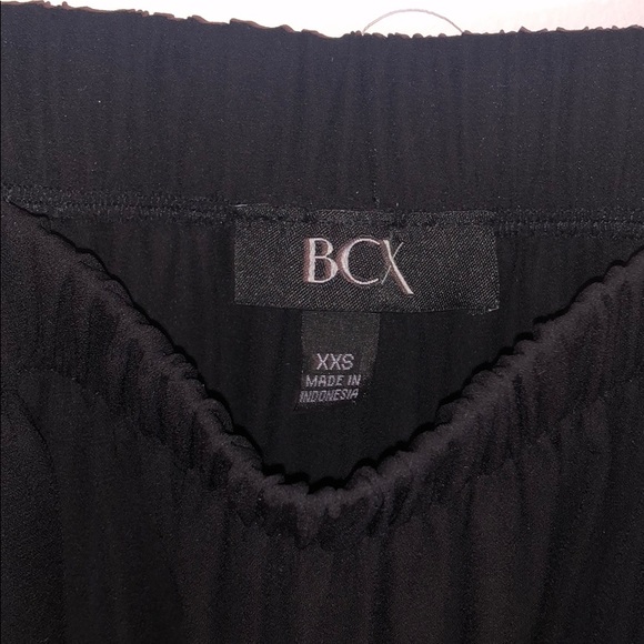 Black off shoulder chiffon blouse - Picture 3 of 4